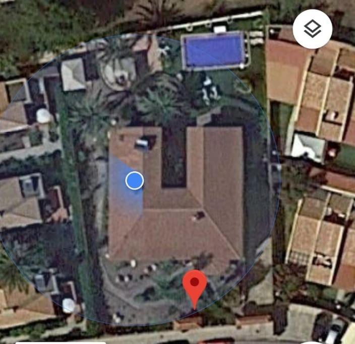 Villa Golf Court *